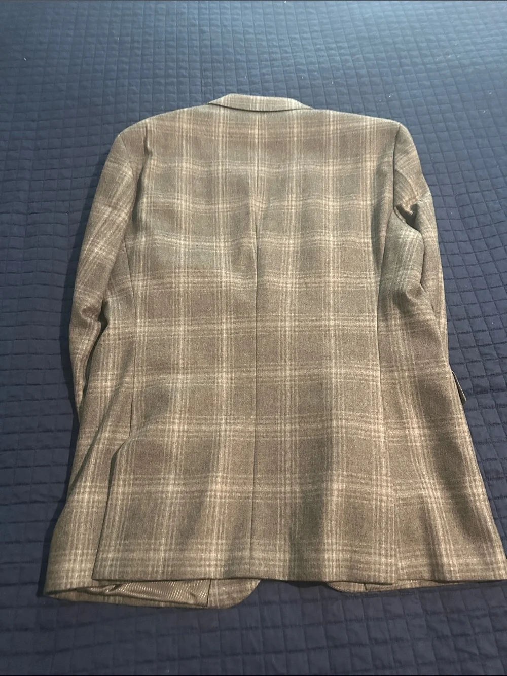Boss (Hugo Boss) Gray Plaid Sport Coat - Subtle Check, 40R